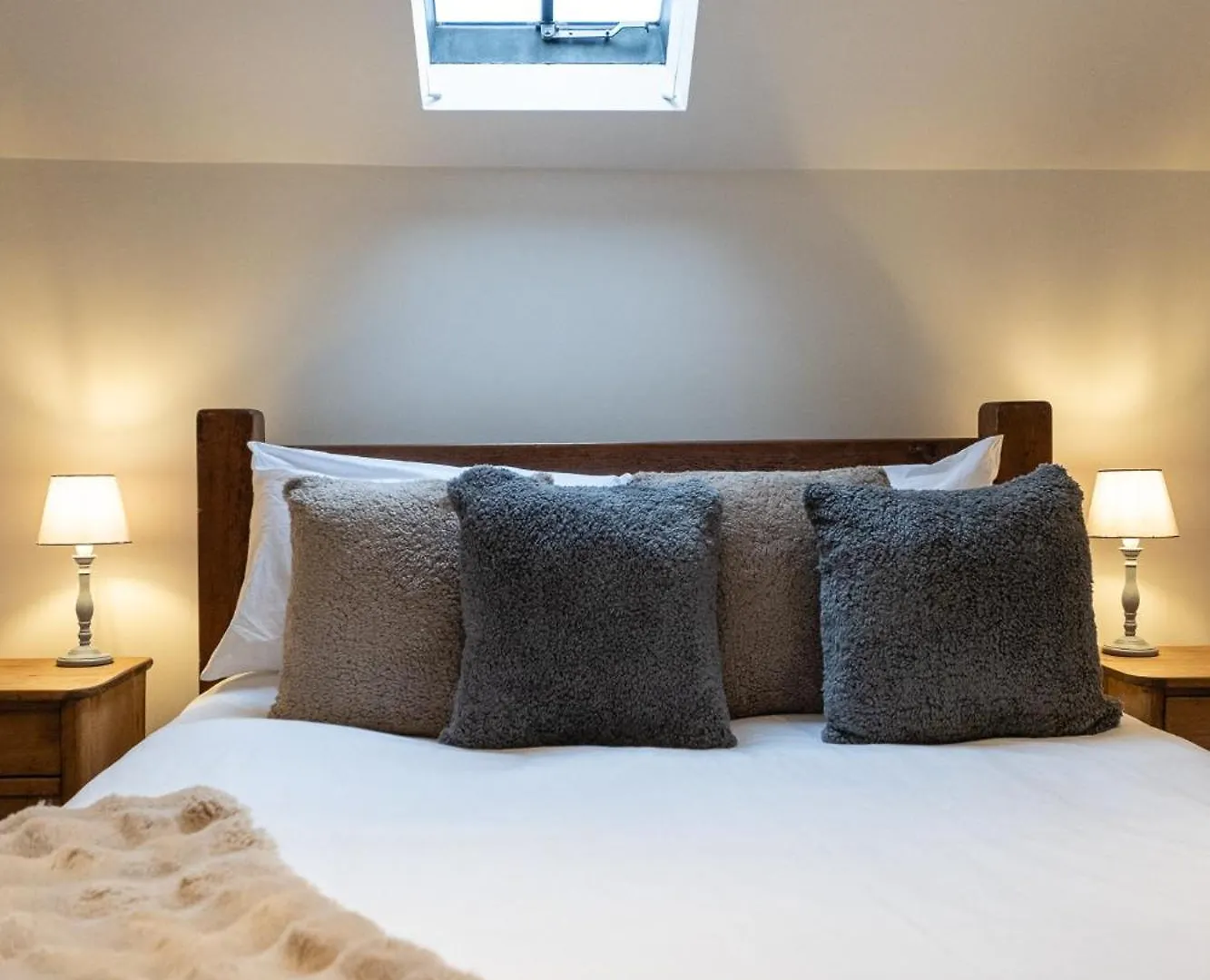 The Coach House - Beautiful Home In Cheltenham! Apartment