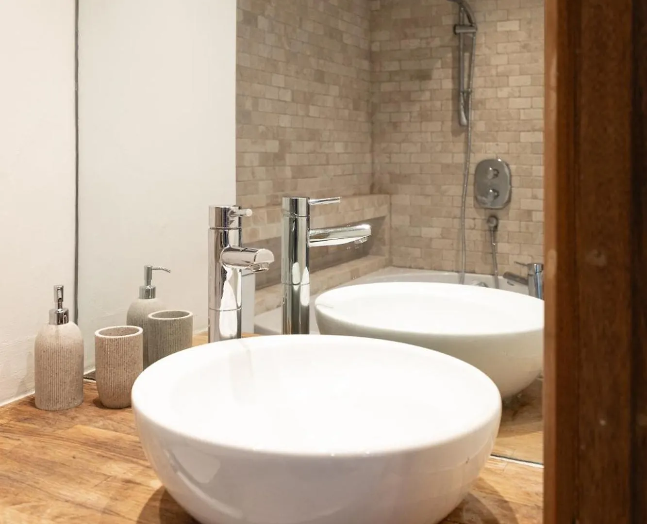 The Coach House - Beautiful Home In Cheltenham! 0*, Cheltenham