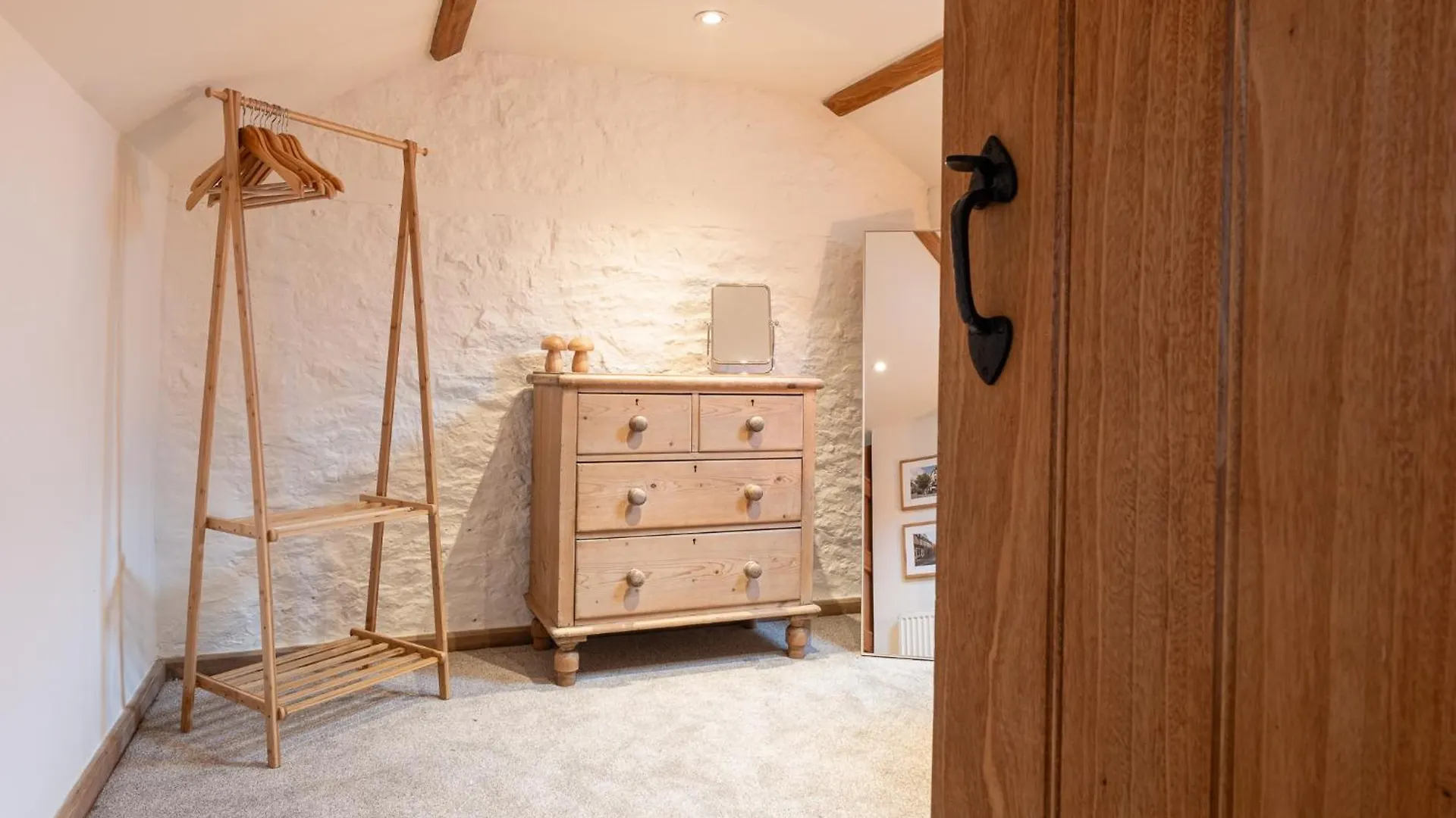 The Coach House - Beautiful Home In Cheltenham! 0*, Cheltenham